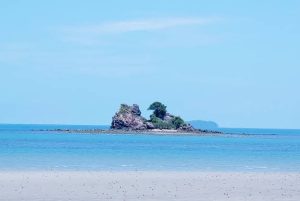 บรรยากาศหาดแหลมแม่พิมพ์