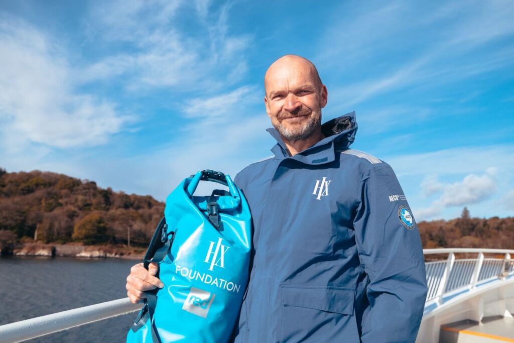 Monty Halls, HX Foundation, โครงการวิทยาศาสตร์ประชาชน, ต่อต้านมลพิษทางทะเล