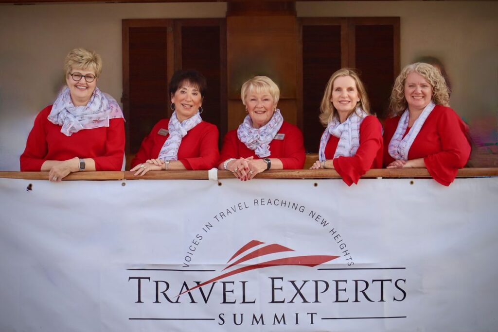 ที่ปรึกษาเลือกผู้เชี่ยวชาญการเดินทางสนับสนุน ค่าคอมมิชชั่น 100%